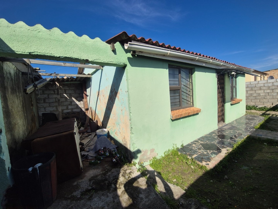 2 Bedroom Property for Sale in Kwazakhele Eastern Cape